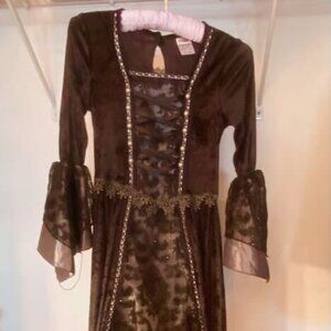 Halloween Spirit Costume Vintage Perfect Condition Long Scarey Lady Dress